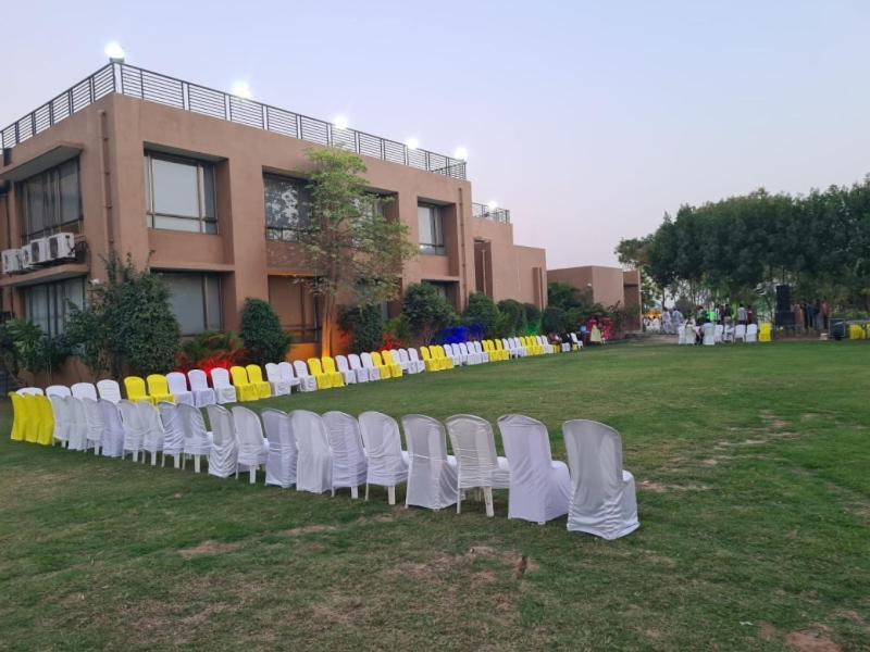 Club Azzurro Resort - Nalsarovar Nānodra Extérieur photo